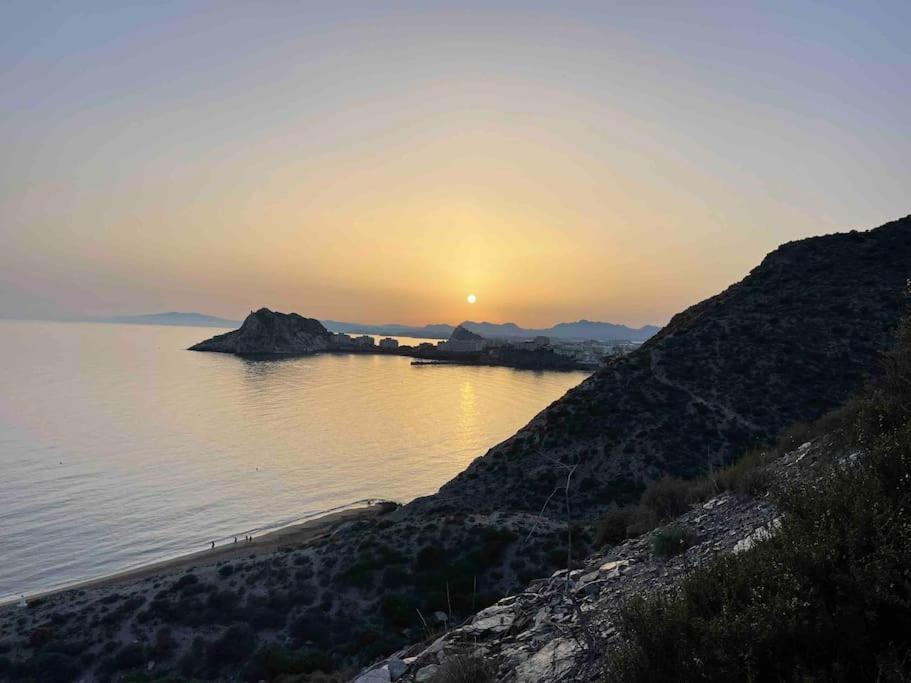 Luxury Designer Apartment - Unbeatable Sea Views Águilas Екстериор снимка