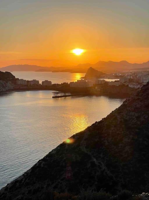 Luxury Designer Apartment - Unbeatable Sea Views Águilas Екстериор снимка