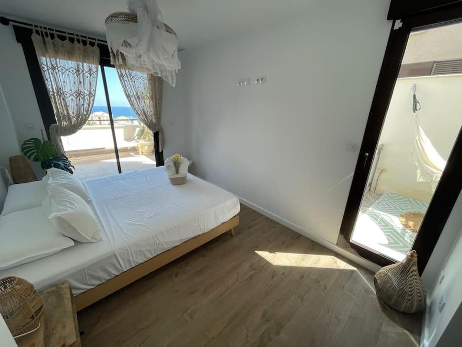 Luxury Designer Apartment - Unbeatable Sea Views Águilas Екстериор снимка