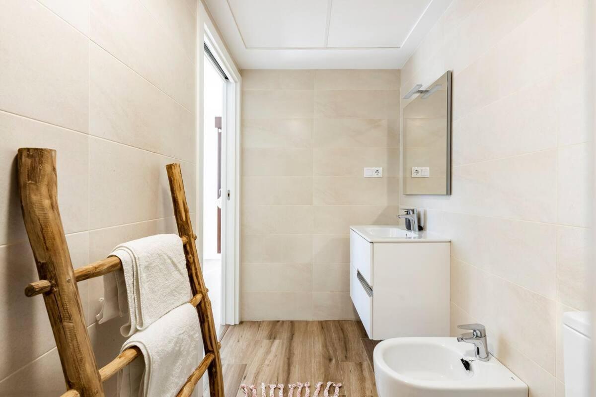 Luxury Designer Apartment - Unbeatable Sea Views Águilas Екстериор снимка